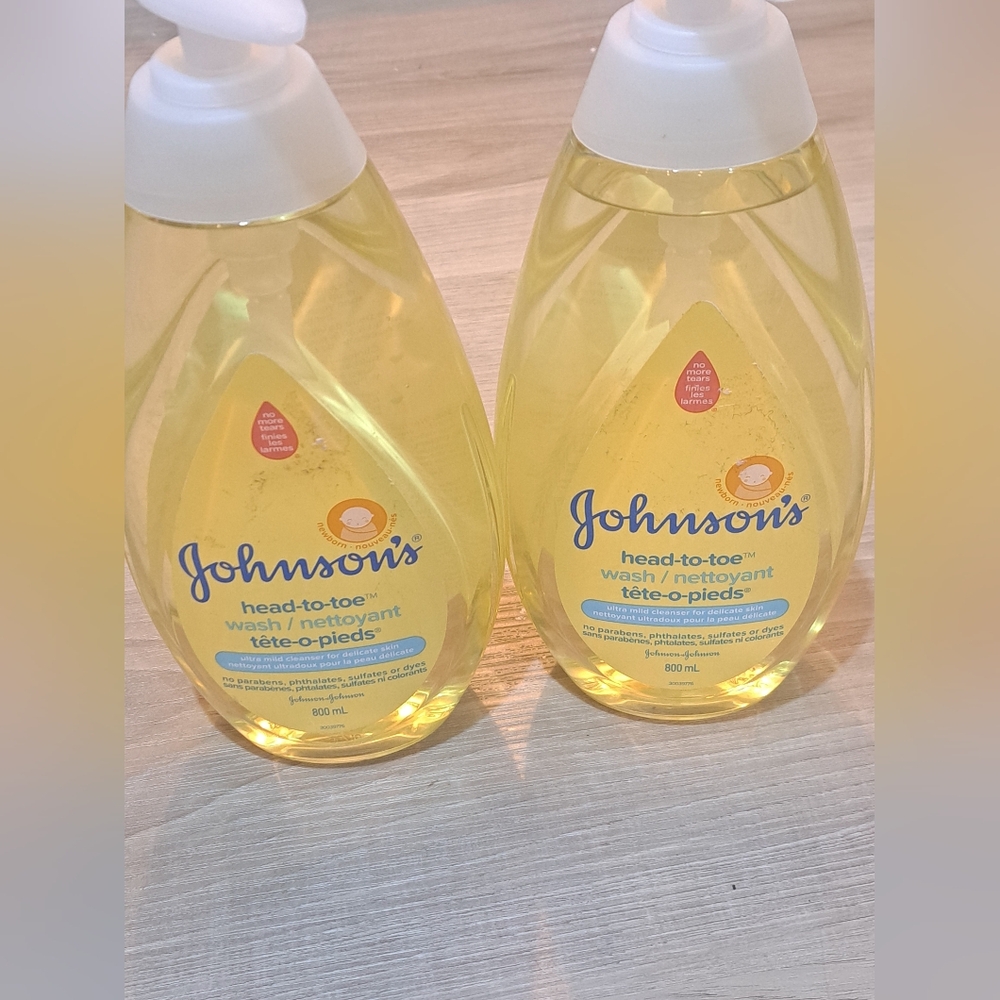 2 Brand New Johnson & Johnson Newborn Head-to-Toe Wash; 2x800ml